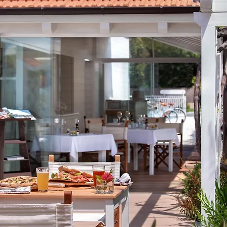 Principe Dei Marmi - & Hotell 5*